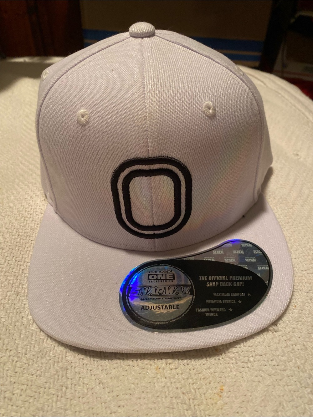 NWT Overtime White Hat Snap back w/ Embroidered O on Front